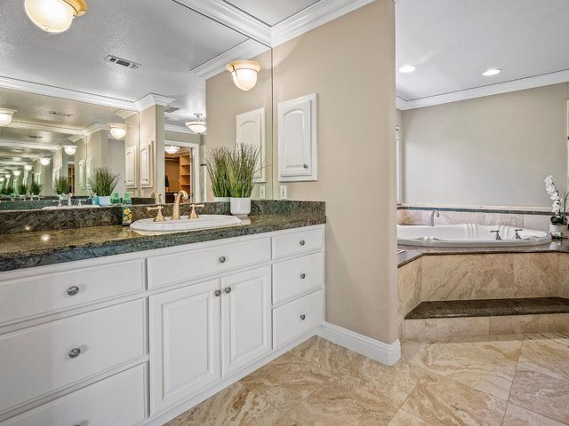 5563 Sur Mer Dr, El Dorado Hills, CA 95762