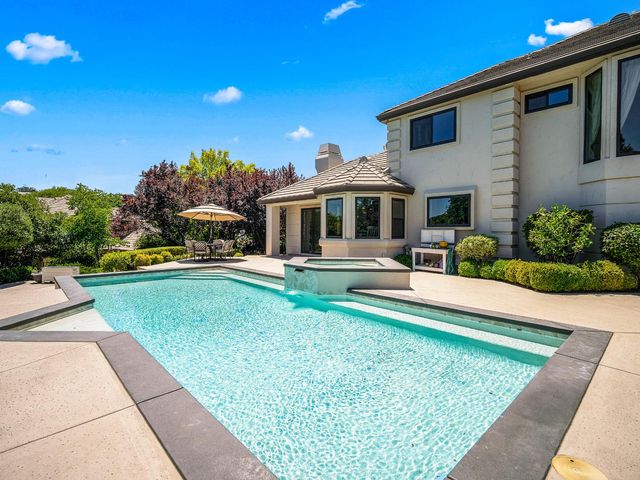 5563 Sur Mer Dr, El Dorado Hills, CA 95762