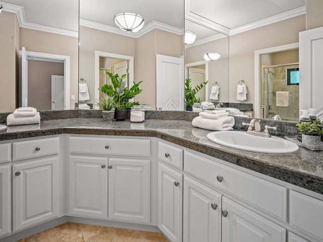 5563 Sur Mer Dr, El Dorado Hills, CA 95762