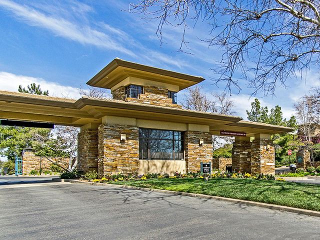 5563 Sur Mer Dr, El Dorado Hills, CA 95762