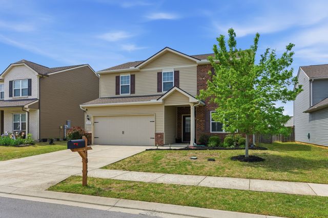 1817 Radnor Rd, Lebanon, TN 37087