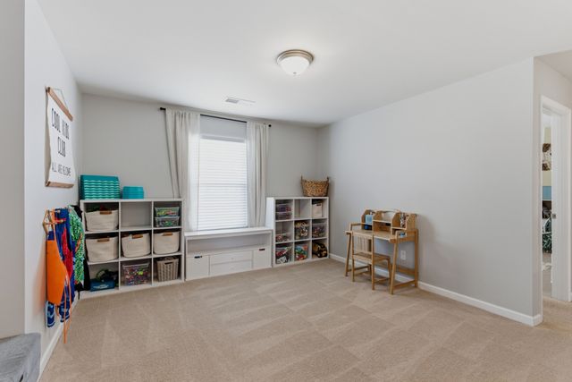 1817 Radnor Rd, Lebanon, TN 37087