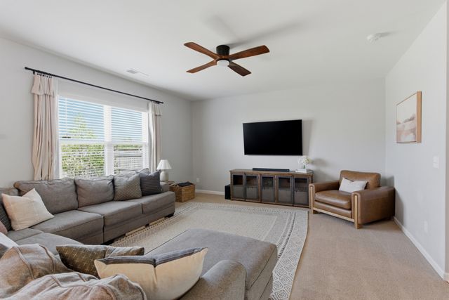 1817 Radnor Rd, Lebanon, TN 37087