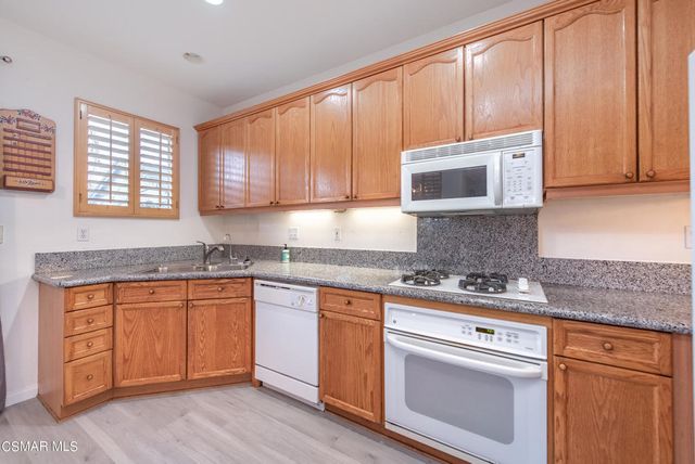 1751 Tallowberry Lane, Simi Valley, CA 93065