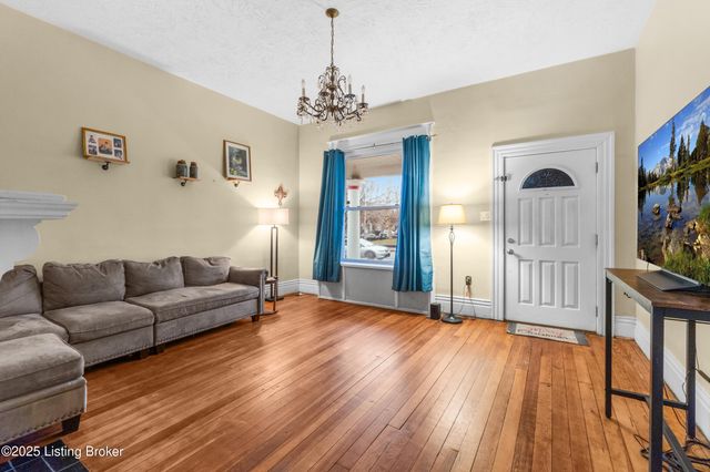 955 Ellison Ave, Louisville, KY 40204