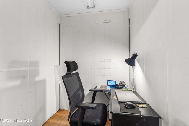 955 Ellison Ave, Louisville, KY 40204