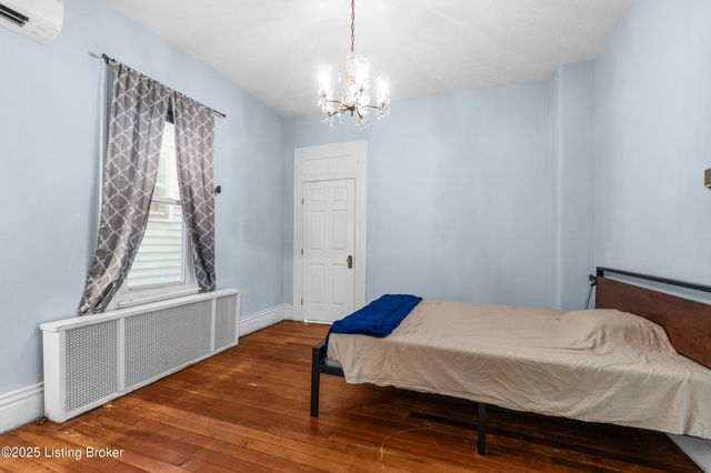 955 Ellison Ave, Louisville, KY 40204