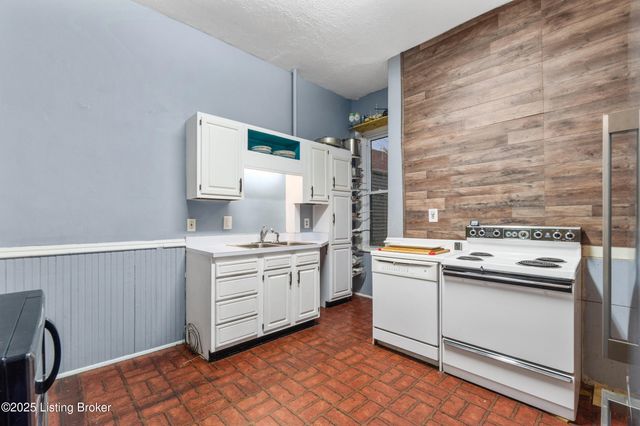 955 Ellison Ave, Louisville, KY 40204