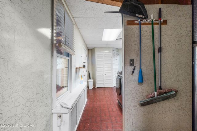 955 Ellison Ave, Louisville, KY 40204