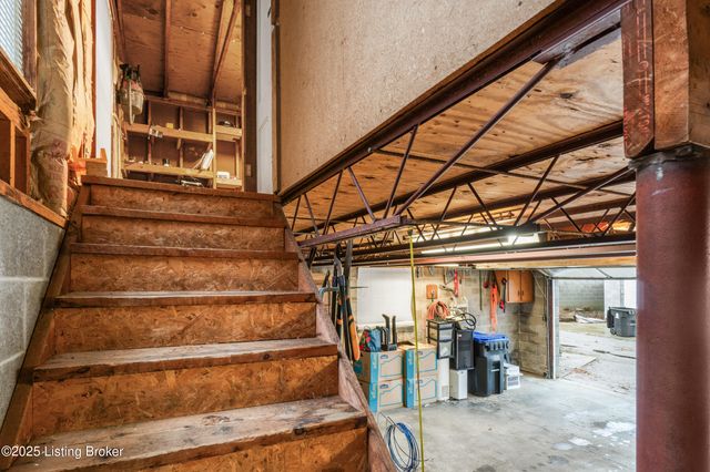 955 Ellison Ave, Louisville, KY 40204