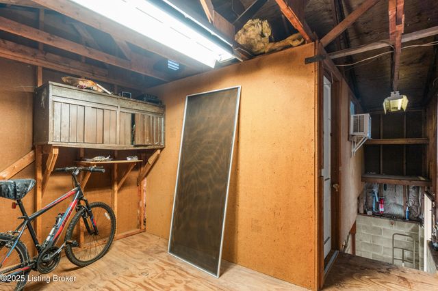 955 Ellison Ave, Louisville, KY 40204