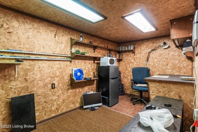 955 Ellison Ave, Louisville, KY 40204