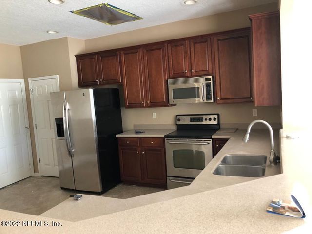 6373 AUTUMN BERRY Circle, Jacksonville, FL 32258