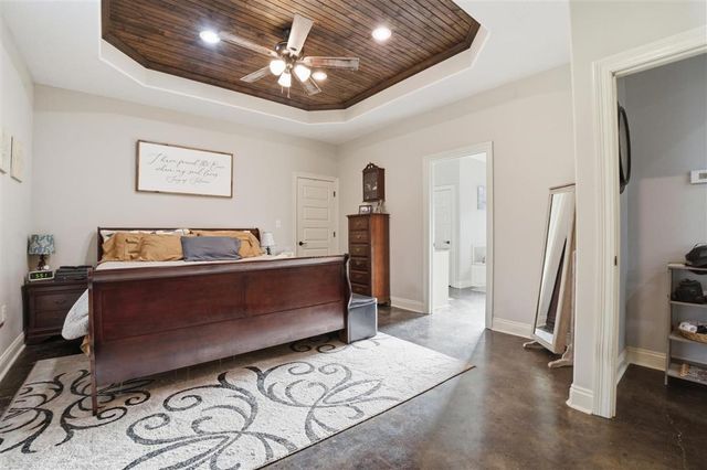 19447 HWY 383, Iowa, LA 70647