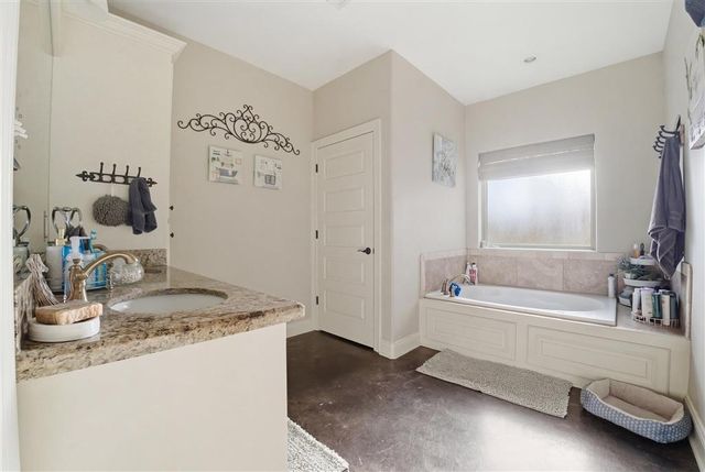 19447 HWY 383, Iowa, LA 70647