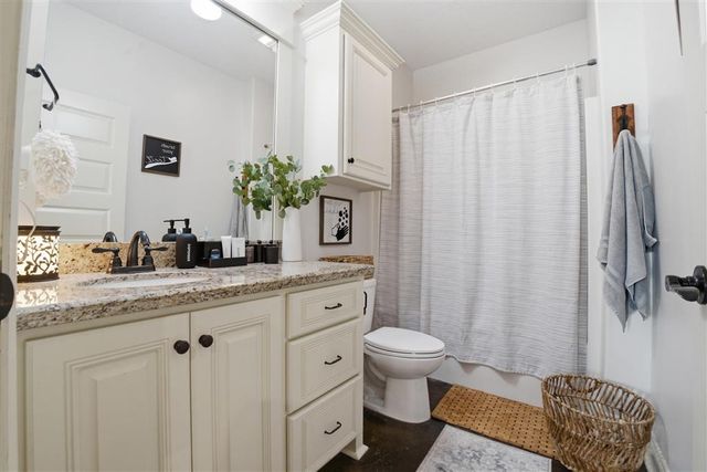 19447 HWY 383, Iowa, LA 70647