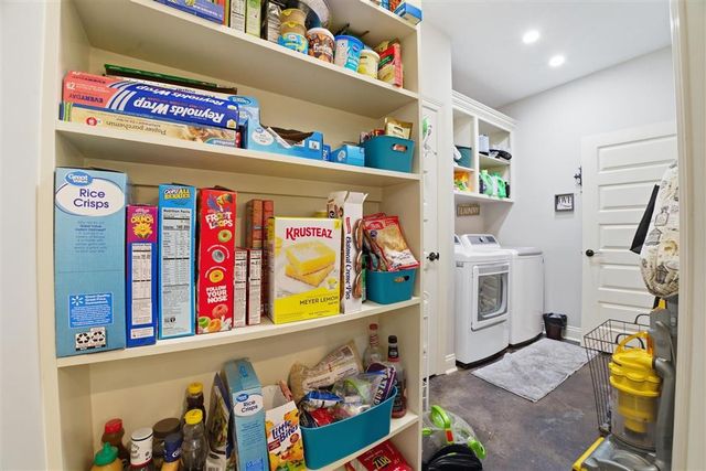 19447 HWY 383, Iowa, LA 70647