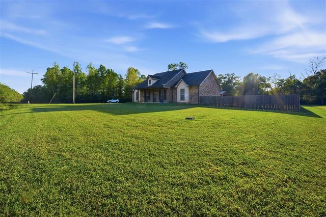 19447 HWY 383, Iowa, LA 70647