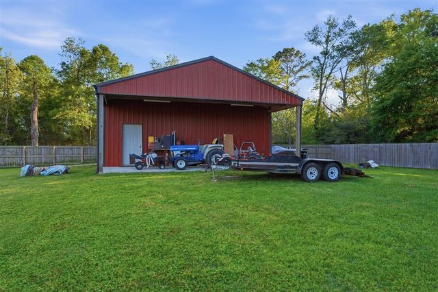 19447 HWY 383, Iowa, LA 70647