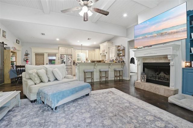 19447 HWY 383, Iowa, LA 70647