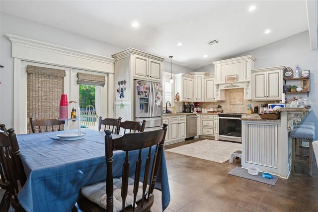 19447 HWY 383, Iowa, LA 70647