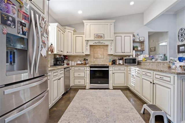 19447 HWY 383, Iowa, LA 70647