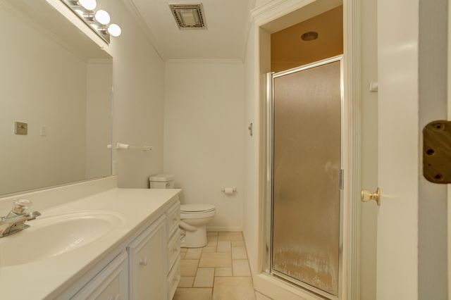 601 18th Street, Seagraves, TX 79359