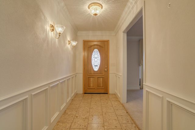 601 18th Street, Seagraves, TX 79359