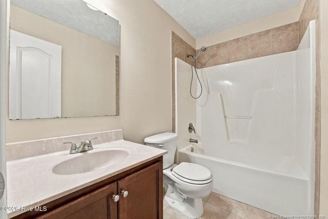 184 Hampshire Court, Raeford, NC 28376
