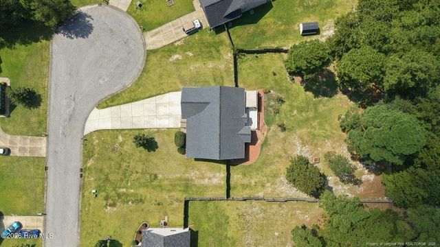 184 Hampshire Court, Raeford, NC 28376