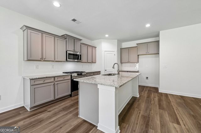 18 Purackal Lane, Statham, GA 30666