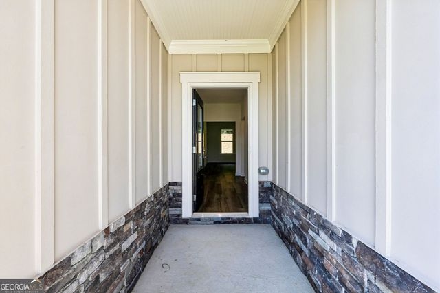18 Purackal Lane, Statham, GA 30666