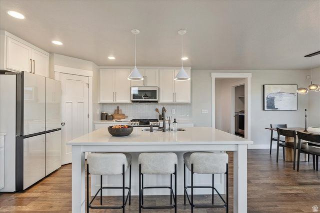 882 W SPRING DEW LN, Lehi, UT 84048