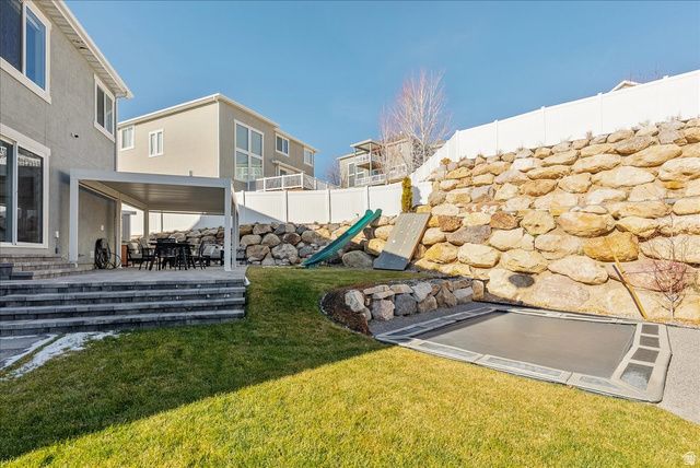 882 W SPRING DEW LN, Lehi, UT 84048