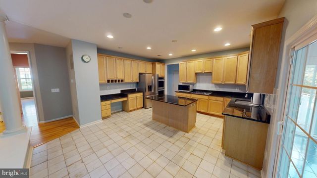 7525 TOTTENHAM DR, White Plains, MD 20695