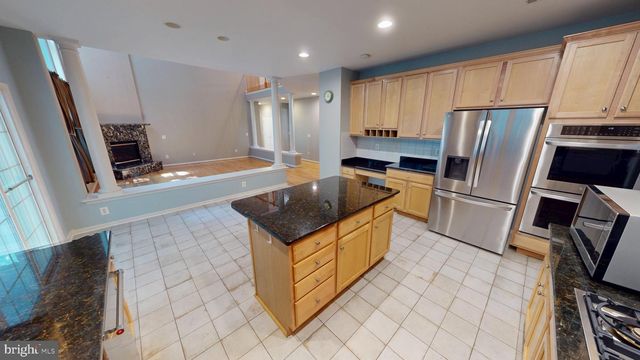 7525 TOTTENHAM DR, White Plains, MD 20695