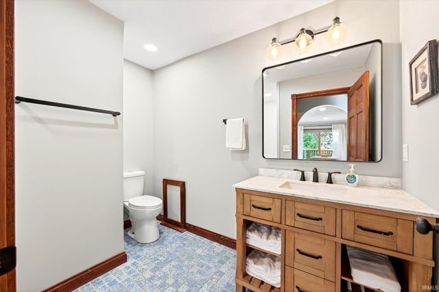 4975 E 46, Bloomington, IN 47401