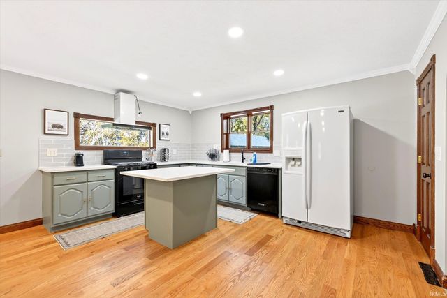 4975 E 46, Bloomington, IN 47401