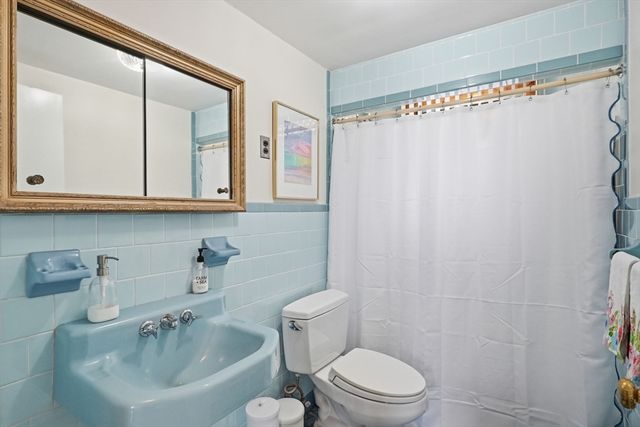 17 Vogel St, Boston, MA 02132