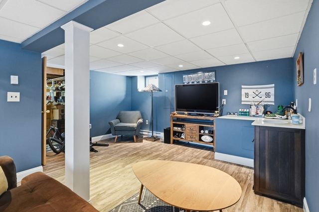 17 Vogel St, Boston, MA 02132