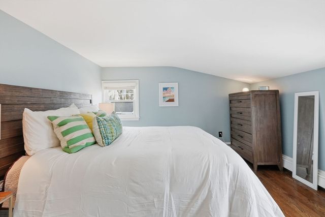 17 Vogel St, Boston, MA 02132