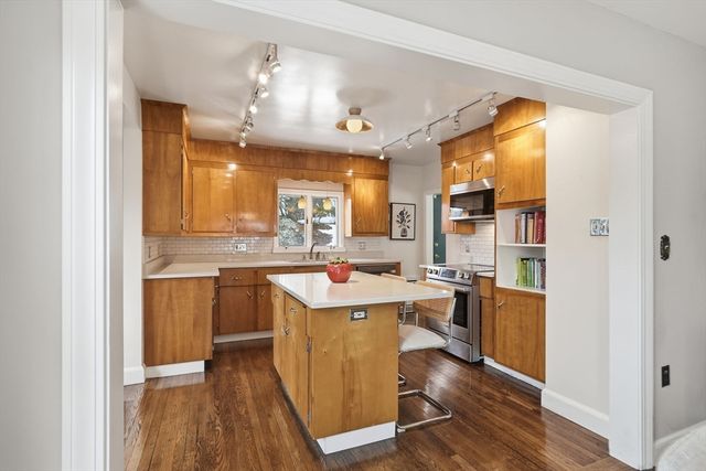 17 Vogel St, Boston, MA 02132