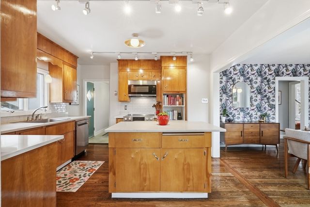 17 Vogel St, Boston, MA 02132