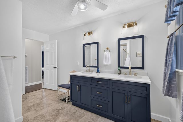 105 Hood Trl, Portland, TN 37148