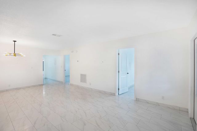 5100 NE 22nd Avenue, Lighthouse Point, FL 33064