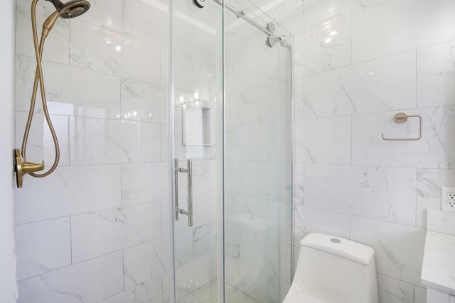 5100 NE 22nd Avenue, Lighthouse Point, FL 33064