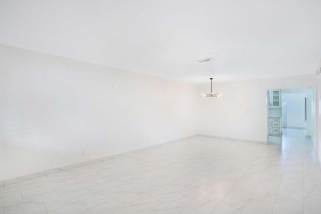 5100 NE 22nd Avenue, Lighthouse Point, FL 33064