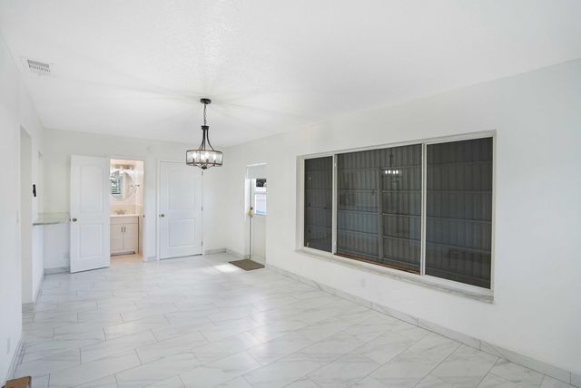 5100 NE 22nd Avenue, Lighthouse Point, FL 33064