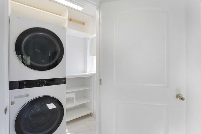 5100 NE 22nd Avenue, Lighthouse Point, FL 33064