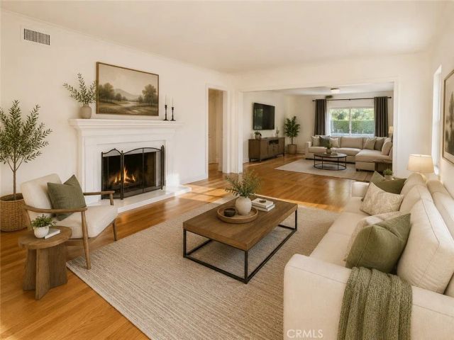 14722 Addison, Sherman Oaks, CA 91403